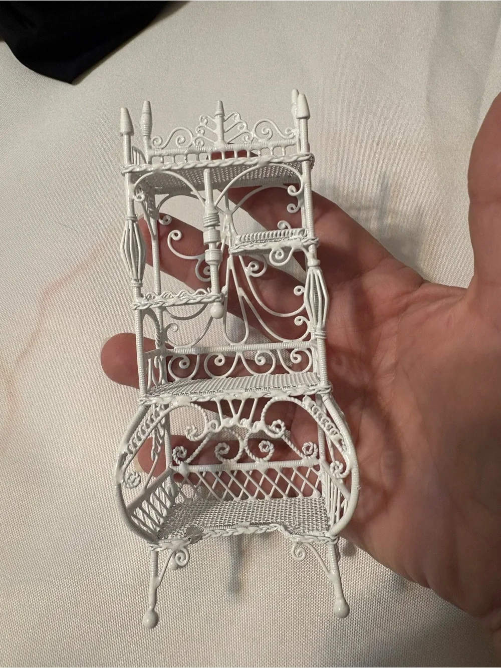 miniature‎ white metal Victorian-style wicker etagere display shelf Wrought Iron